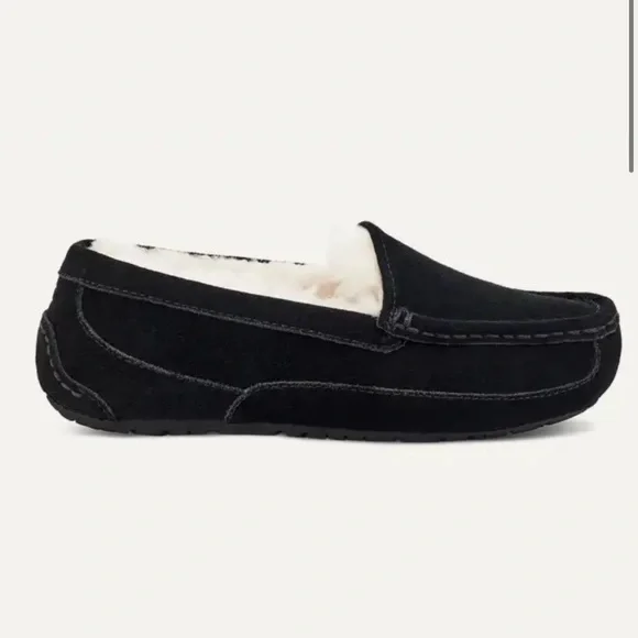 UGG Loafer Black size 13 UGG | Shoes | Ugg Loafer Black Size 3 | Poshmark main image 2
